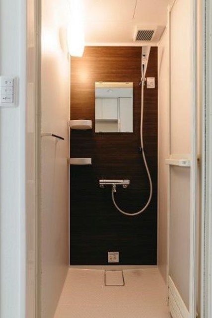 シャワールーム