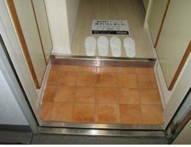 玄関