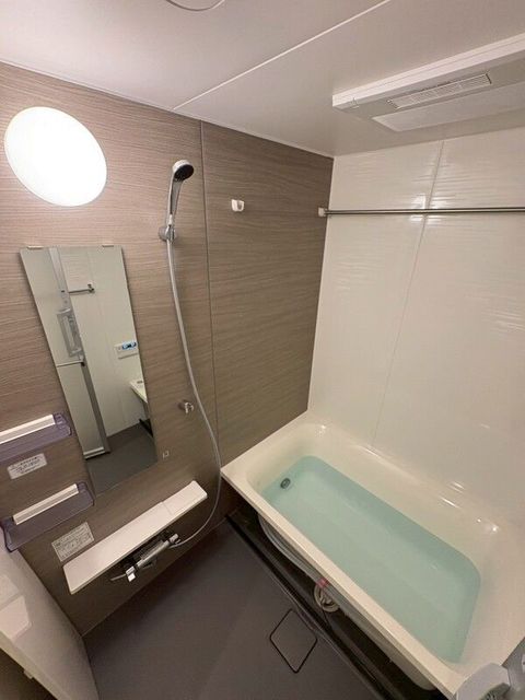 シャワールーム