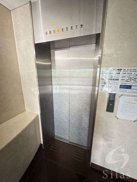 ロビー