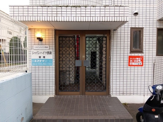 建物エントランス