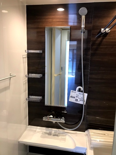 シャワールーム