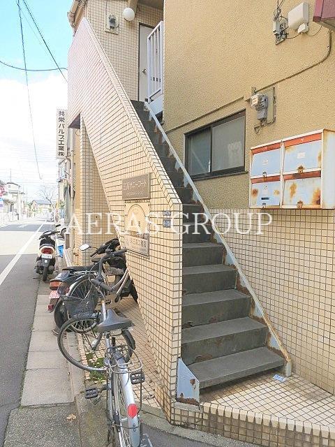 建物エントランス