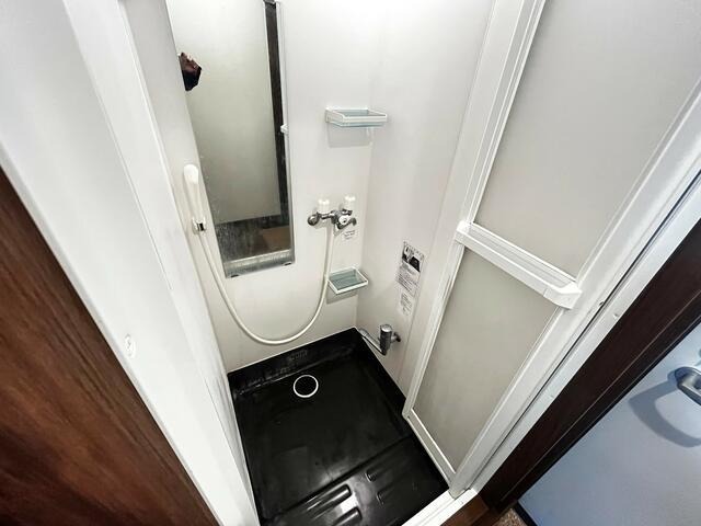 シャワールーム