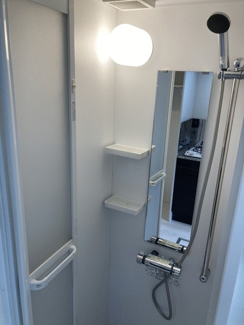 シャワールーム