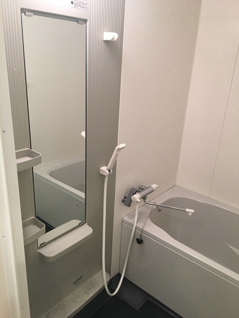 シャワールーム