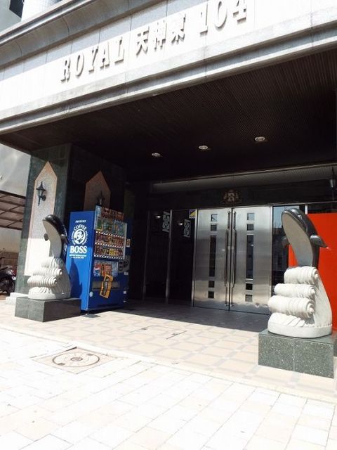 建物エントランス