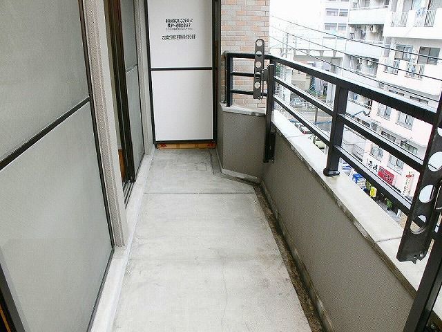 バルコニー