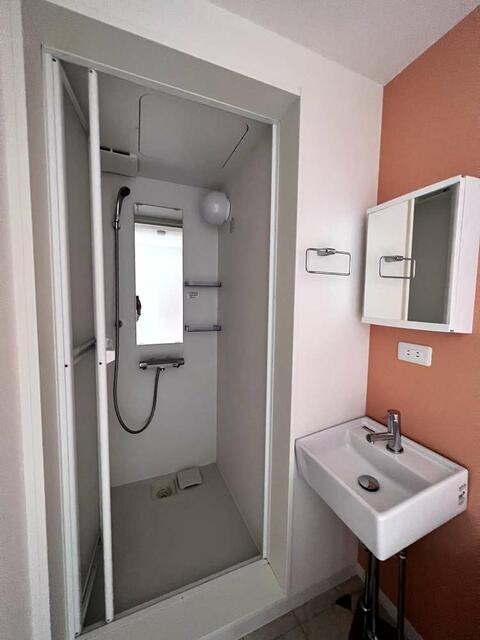 シャワールーム