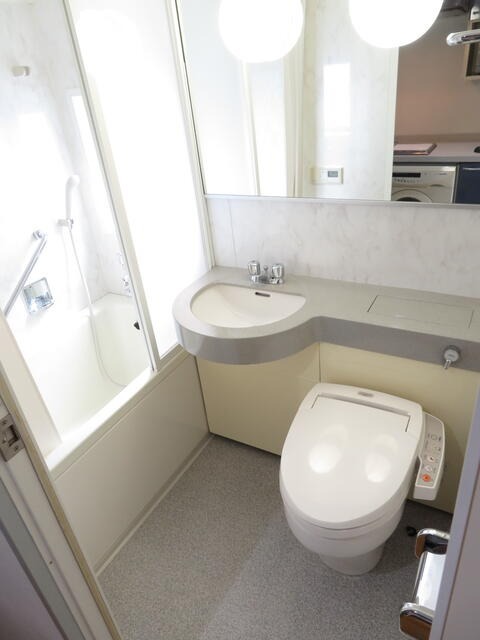 シャワールーム