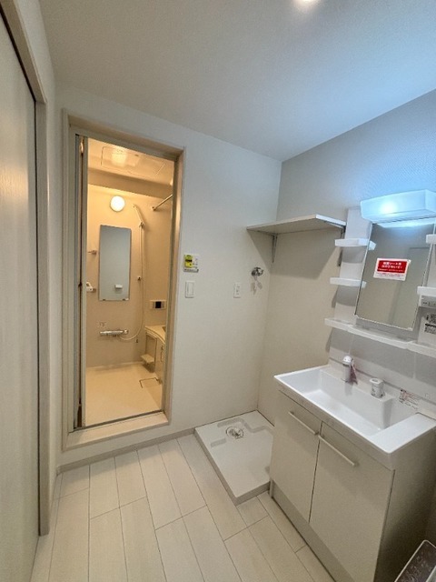 シャワールーム