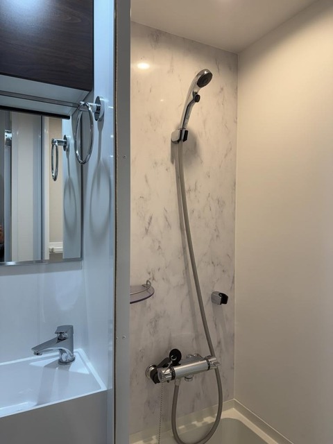 シャワールーム