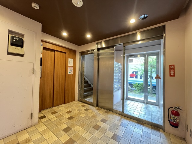 建物エントランス