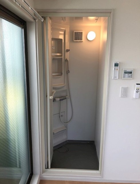 シャワールーム