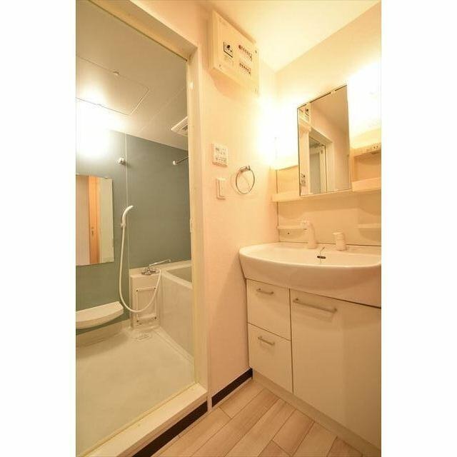 シャワールーム