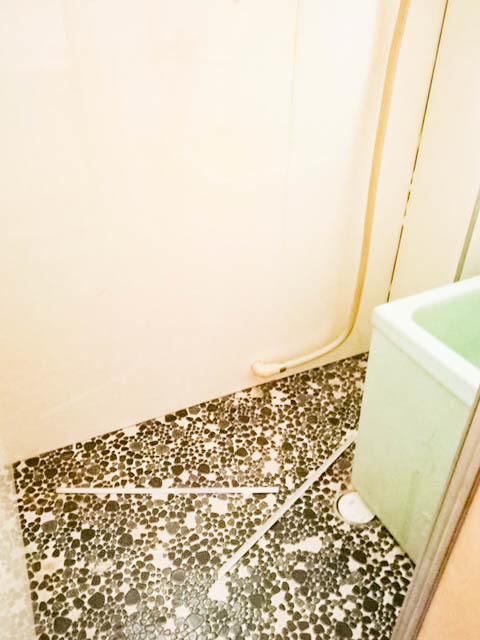 シャワールーム