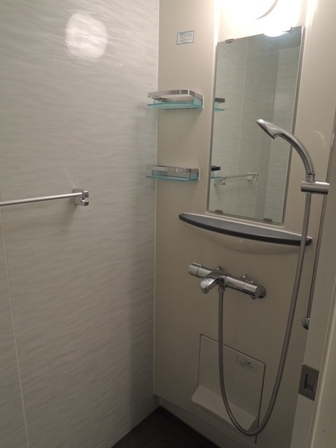 シャワールーム