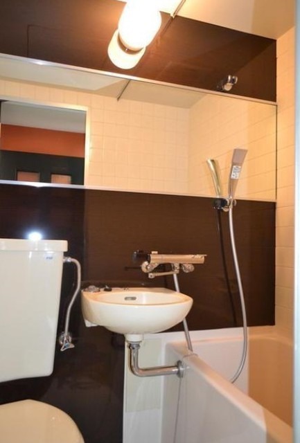 シャワールーム