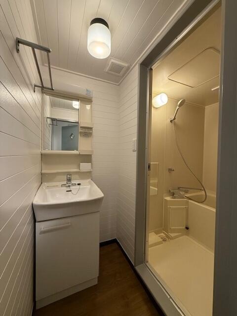 シャワールーム