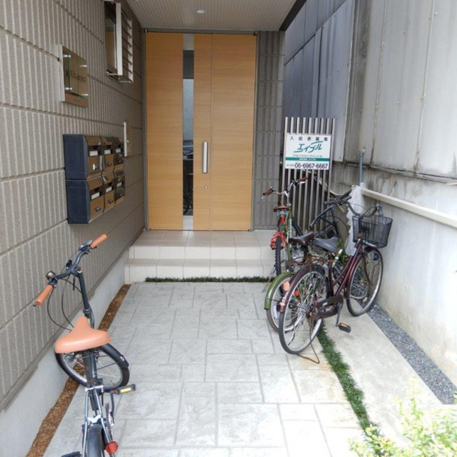 建物エントランス