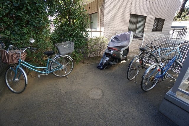 その他