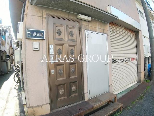 建物エントランス