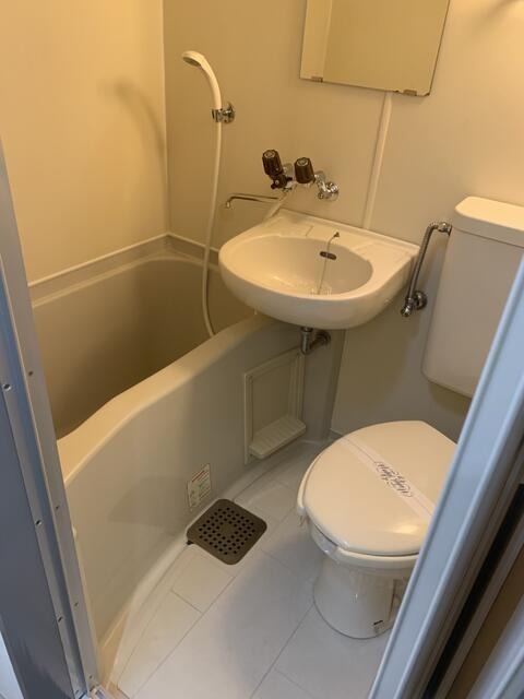 シャワールーム